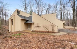 1871 Cherry Hill, Harbor Springs, MI 49740