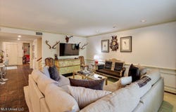 1 Eastbrooke Street, Jackson, MS 39216