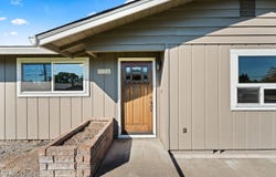 1163 N 3rd Street, Central Point, OR 97502