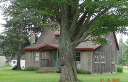 640 S OAK AVENUE, WHITE CLOUD, MI 49349