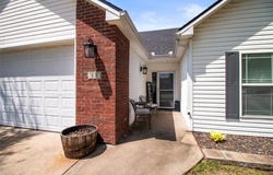 700 SW Bobcat Street, Oak Grove, MO 64075