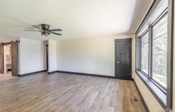 136 Rhinestone Ln, Poplar Bluff, MO 63901