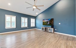 36580 Annie Lane, North Ridgeville, OH 44039