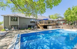 408 N Oak Ridge Rd, Brandon, SD 57005