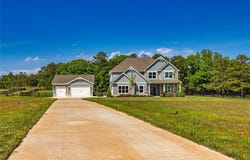 117 Lake Point, Williamson, GA 30292