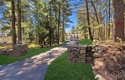 149 Arnold St, Wrentham, MA 02093