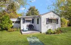 44 Kilburn Street, Charlestown, RI 02813