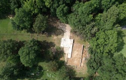 394 Woodridge Pl, Columbus, MS 39702