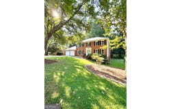 2825 Kinnett, Lilburn, GA 30047