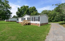 5810 NC Highway 66 S, King, NC 27021