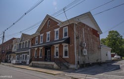 417 W 2nd Street, Williamsburg, PA 16693