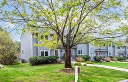 40 Waterview Drive, Smithfield, RI 02917