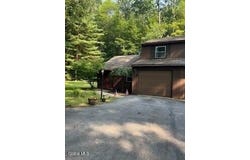 13 Glenbrook Drive, Clifton Park, NY 12065
