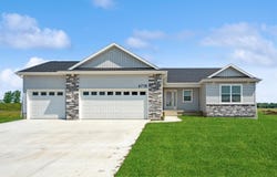4718 Wild Horse Drive, Cedar Falls, IA 50613