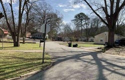 216 Lee Dr, Sylacauga, AL 35150