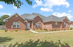 302 Southland Trail, Byron, GA 31008