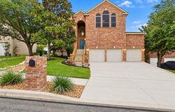 10106 RAMBLIN RIVER RD, San Antonio, TX 78251
