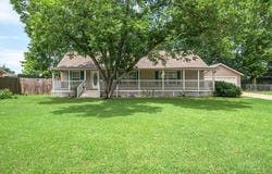 149 N Oak Street, Van, TX 75790
