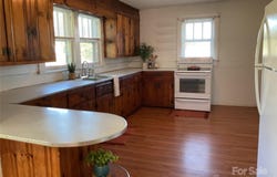 2138 SW Haven Circle, Lenoir, NC 28645