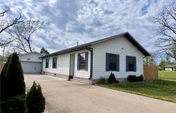 1222  S 4th  ST, Rogers, AR 72756