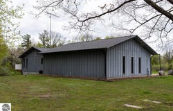 3290 E River, Mt Pleasant, MI 48858