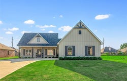 127 Sitka Loop, Haughton, LA 71037