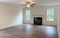 515 Pebble Shore Drive, Sneads Ferry, NC 28460