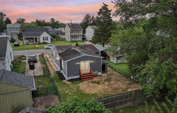 8436 BEDFORD ROAD, PASADENA, MD 21122