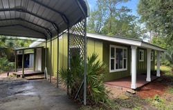 222 1/2 Ave D, Apalachicola, FL 32320