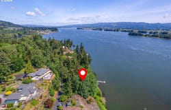 River Cliffs Dr, StHelens, OR 97051