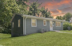 314 S Woodlawn, Burlington, IA 52601