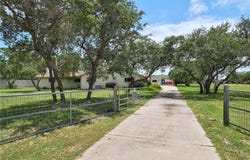 855 Jacoby Lane, Aransas Pass, TX 78336