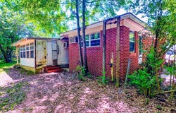 304 Rebecca Ave., Dothan, AL 36303