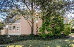 26 Wesley Street, Monmouth Beach, NJ 07750