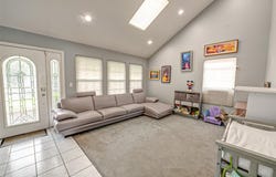 139 Paris Court, West Islip, NY 11795