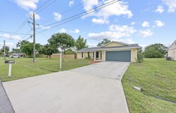 2251 SE Sidonia Street, Port Saint Lucie, FL 34952