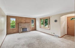 6802 46th Avenue N, Crystal, MN 55428