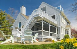 8 Key Court, Newport, RI 02840