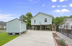 22926 Chene Blanc Ln, Maurepas, LA 70449