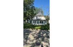 705 Clark Street, Redfield, IA 50233