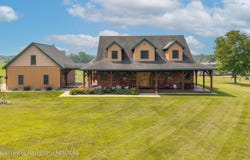 10153 Scipio Highway, Vermontville, MI 49096