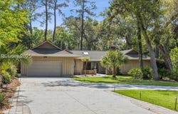 2 Red Maple Rd, Hilton Head Island, SC 29928