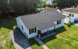 49 MEMORIAL DRIVE, NEW CASTLE, DE 19720