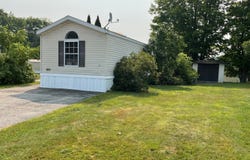 43 Autumn Lane, Lewiston, ME 04240