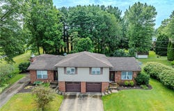 824-826 Reno Drive, Louisville, OH 44641