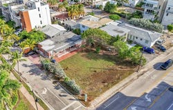 356 Balboa St, Hollywood, FL 33019