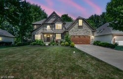 33620 Saint Francis Drive, Avon, OH 44011