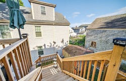 28 Pearl St, New Bedford, MA 02740