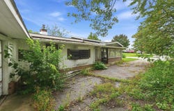 1714 Coree Drive, Fort Wayne, IN 46818-1831