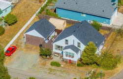 1753 20TH St, MyrtlePoint, OR 97458